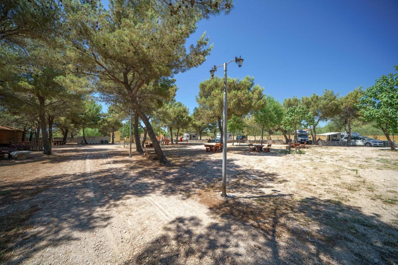 מלון לוזובאק Camping Vrata Krke מראה חיצוני תמונה