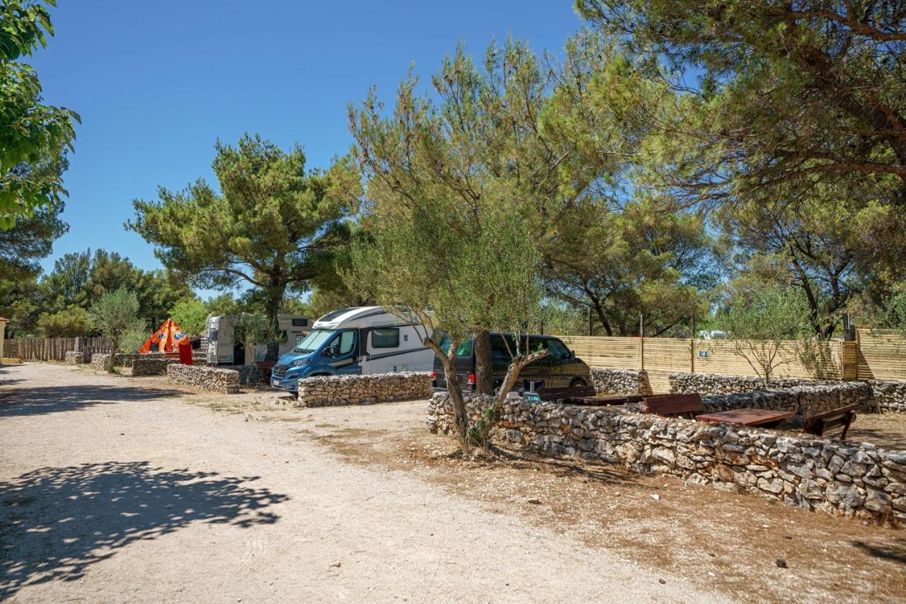 מלון לוזובאק Camping Vrata Krke מראה חיצוני תמונה