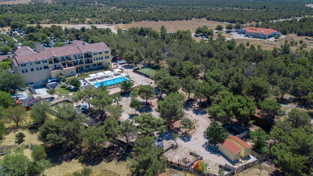 מלון לוזובאק Camping Vrata Krke מראה חיצוני תמונה